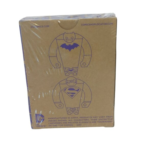 DC Comics The Joker Painted Wooden Figure Loot Crate Exclusive Sealed - Picture 3 of 5